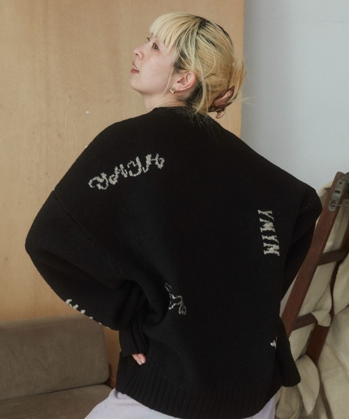 ZOZO(ゾゾ)の「GRAFFITI LOOSE KNIT【ZOZO別注カラー】(ニット/セーター・レディース・ブラック・L/XL)」の4枚目の写真
