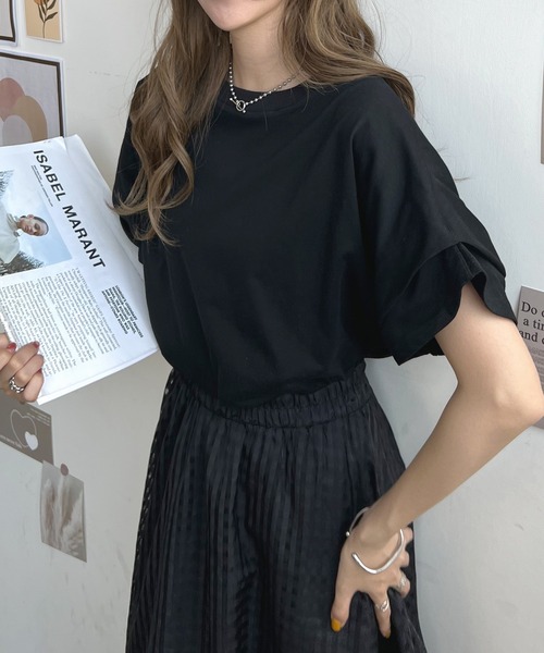 Futier land(フューティアランド)の「【綿100%】ショルダータックTシャツ(Tシャツ/カットソー・レディース・ホワイト/ブラック/ネイビー×ホワイト・FREE)」の2枚目の写真