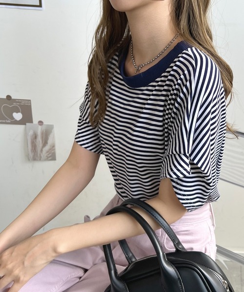 Futier land(フューティアランド)の「【綿100%】ショルダータックTシャツ(Tシャツ/カットソー・レディース・ホワイト/ブラック/ネイビー×ホワイト・FREE)」の22枚目の写真