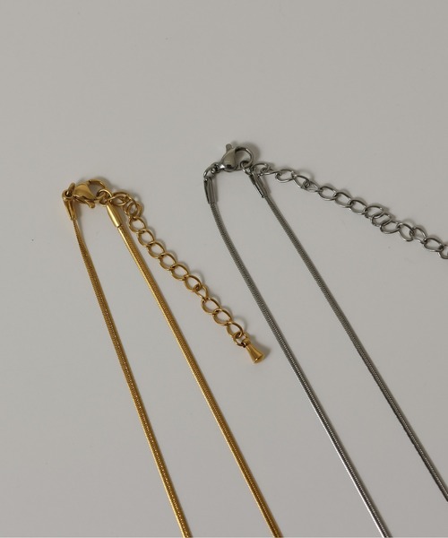 ORLEAN(オルレアン)の「【ORLEAN】 シンプルスネークチェーンネックレス 1.5mm 316L(ネックレス・レディース・ゴールド/シルバー・フリー)」の15枚目の写真