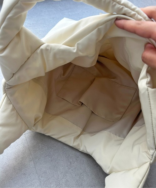 MILLER（ミラー）の「パフトートバッグ（トートバッグ・メンズ・ブラック/アイボリー/グレー・FREE）」の6枚目の写真