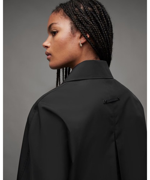 ALLSAINTS（オールセインツ）の「ASHTINA WATER RESISTANT TRENCH COAT | ASHTINA ウォーター レジスタント トレンチ コート（トレンチコート・レディース・ブラック・XS/S/L/M）」の17枚目の写真