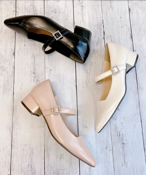 Noubel Voug Relax（ヌーベルヴォーグリラックス）の「ポインテッドトゥメリージェーンパンプス（パンプス・レディース・ベージュ/ブラック/アイボリー・S/LL/3L/M/L）」の5枚目の写真