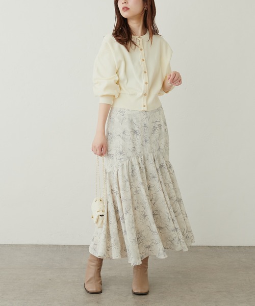 natural couture(ナチュラルクチュール)の「WEB限定 / お家で洗える薄金ころん釦カーディガン(カーディガン/ボレロ・レディース・グレイッシュベージュ/ブラック/オフホワイト/ブルー/その他1/ラベンダー・FREE)」の10枚目の写真