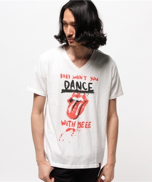 AZUL by moussy(アズールバイマウジー)の「STONESフロントベロVネック半袖T(Tシャツ/カットソー・メンズ・ブラック/ホワイト・SMALL/MEDIUM/X-SMALL/X-LARGE/LARGE)」の1枚目の写真