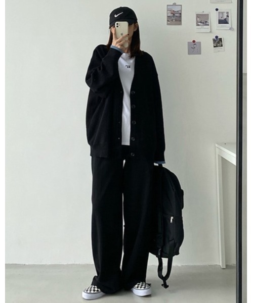 Ada.(エイダ)の「袖口のカラーがアクセント♪ 袖口配色 オーバーサイズ カーディガン(カーディガン/ボレロ・レディース・グレー/ブラック・FREE)」の5枚目の写真