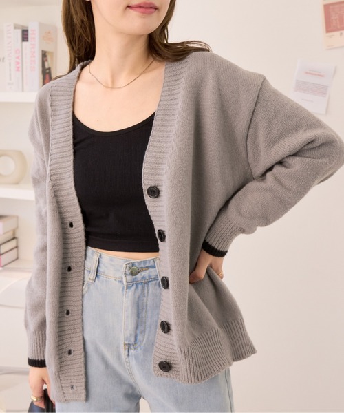 Ada.(エイダ)の「袖口のカラーがアクセント♪ 袖口配色 オーバーサイズ カーディガン(カーディガン/ボレロ・レディース・グレー/ブラック・FREE)」の16枚目の写真