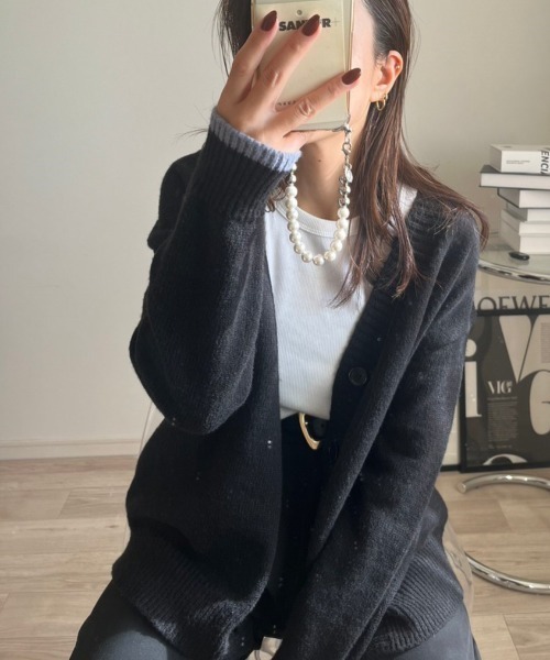 Ada.(エイダ)の「袖口のカラーがアクセント♪ 袖口配色 オーバーサイズ カーディガン(カーディガン/ボレロ・レディース・グレー/ブラック・FREE)」の18枚目の写真