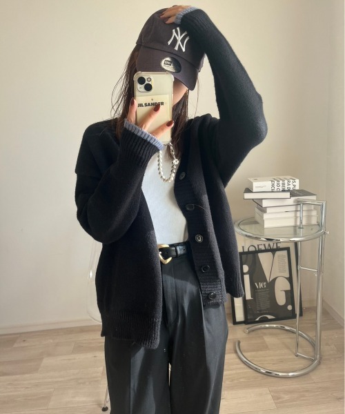 Ada.(エイダ)の「袖口のカラーがアクセント♪ 袖口配色 オーバーサイズ カーディガン(カーディガン/ボレロ・レディース・グレー/ブラック・FREE)」の21枚目の写真