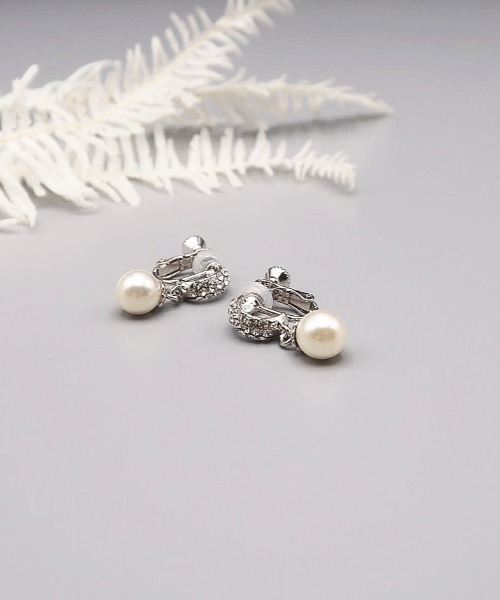 Cupid Heart（キューピッドハート）の「【Cupid Heart】結婚式アクセ！ビジューリング×パールイヤリング（イヤリング・レディース・ゴールド/シルバー・MEDIUM）」の7枚目の写真