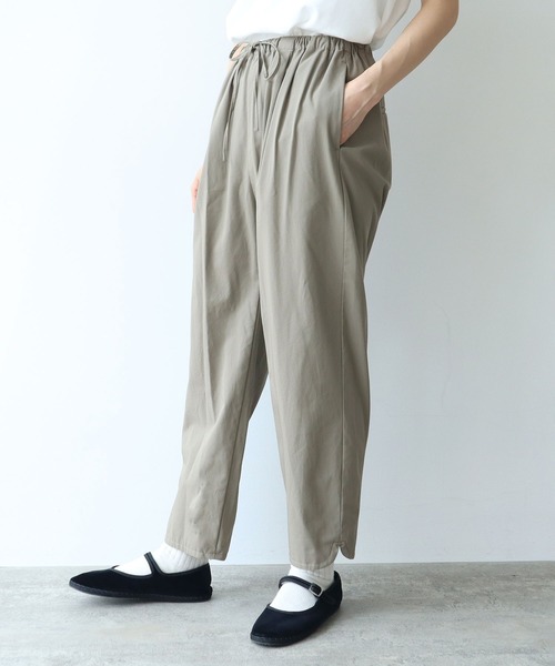 yuni(ユニ )の「△80/2強撚Cギャバ ベントヘムパンツ(その他パンツ・レディース・ブラック/グレー/ライトグレー/ブラウン/ネイビー/キナリ/ダークブラウン/カーキ/チャコールグレー・S/M)」の18枚目の写真