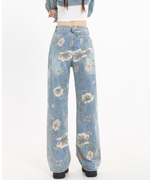 almo（アルモ）の「【LAMPOON】フラワープリントデニムパンツ（デニムパンツ・レディース・ブルー・LARGE/MEDIUM）」の3枚目の写真