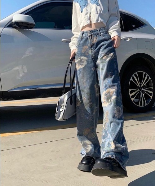almo（アルモ）の「【LAMPOON】フラワープリントデニムパンツ（デニムパンツ・レディース・ブルー・LARGE/MEDIUM）」の6枚目の写真