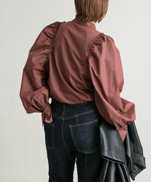 KBF(ケイビーエフ)の「カットオフボリュームスリーブブラウス(シャツ/ブラウス・レディース・オフホワイト/ブラウン系その他・ONE)」の13枚目の写真