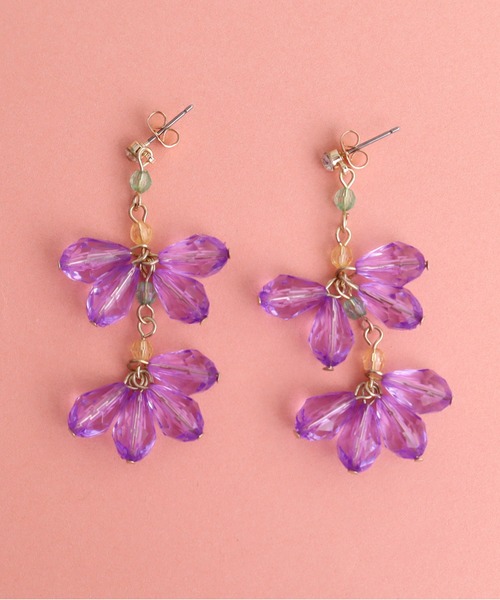 didizizi（ディディジジ）の「お花ビーズピアス/イヤリング（ピアス（両耳用）・レディース・パープル系その他/パープル/イエロー/イエロー系その他・FREE）」の2枚目の写真