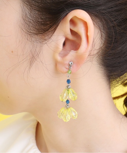 didizizi（ディディジジ）の「お花ビーズピアス/イヤリング（ピアス（両耳用）・レディース・パープル系その他/パープル/イエロー/イエロー系その他・FREE）」の3枚目の写真