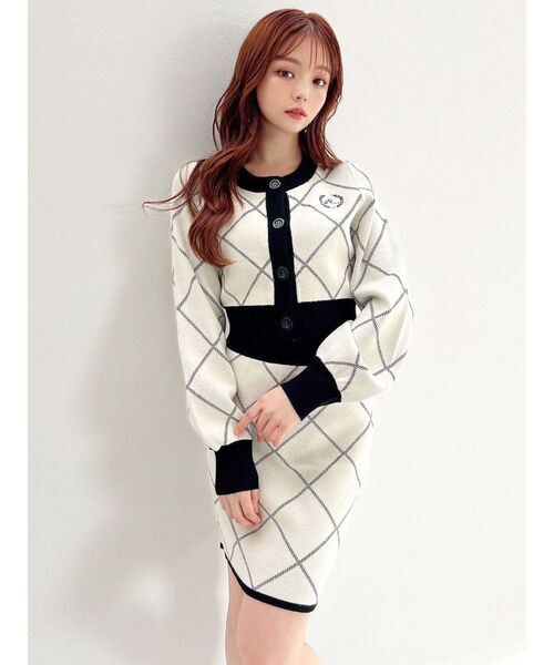 RESEXXY（リゼクシー）の「バイカラーミニニットスカート【セットアップ着用可能】（スカート・レディース・ブラック/ホワイト/ベージュ・FREE）」の11枚目の写真