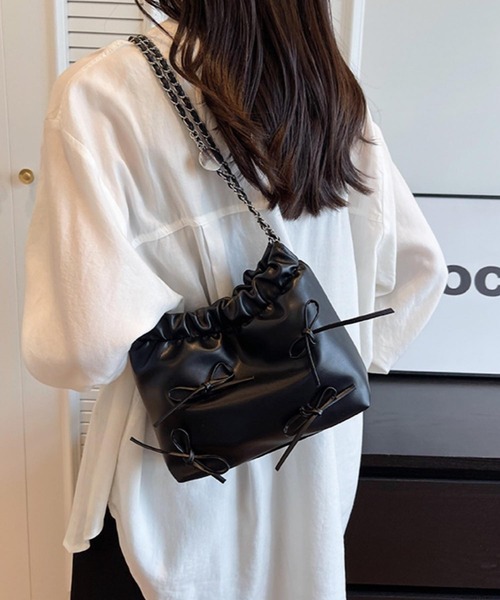 TONE SELECT GOODS(トーンセレクトグッズ)の「Liaa/ミニリボン 合成皮革ショルダーバッグA18193(ショルダーバッグ・レディース・ホワイト/ブラック/シルバー・FREE)」の5枚目の写真
