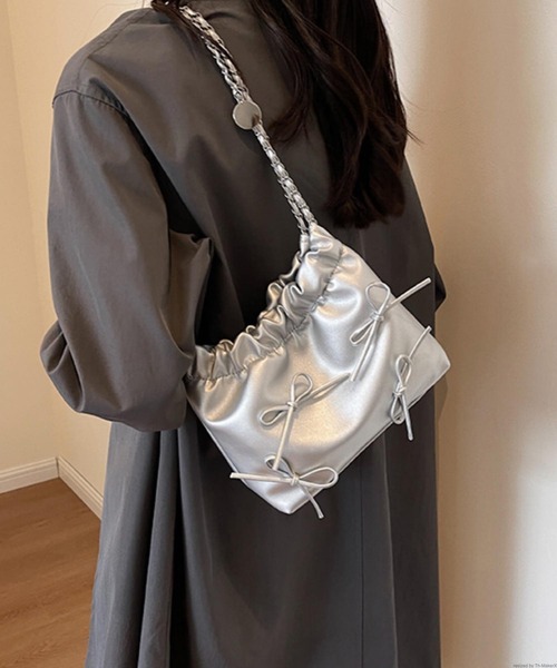TONE SELECT GOODS(トーンセレクトグッズ)の「Liaa/ミニリボン 合成皮革ショルダーバッグA18193(ショルダーバッグ・レディース・ホワイト/ブラック/シルバー・FREE)」の7枚目の写真