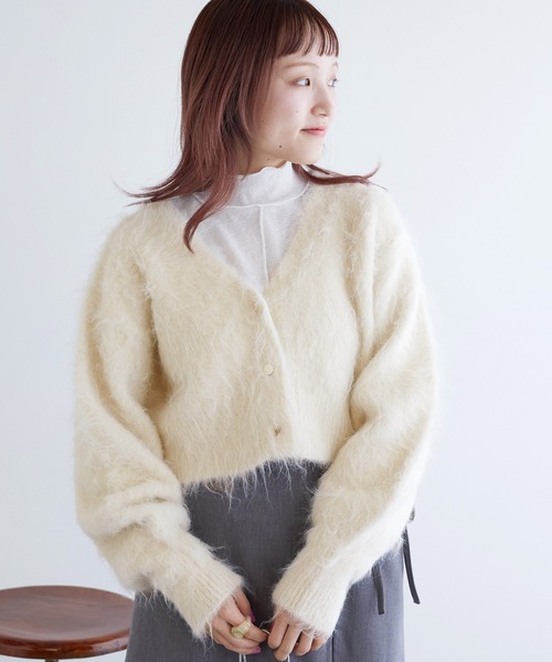 w closet(ダブルクローゼット)の「起毛ショート丈カーディガン(カーディガン/ボレロ・レディース・オフホワイト/ピンク/レッド/モカ/チャコールグレー・FREE)」の12枚目の写真