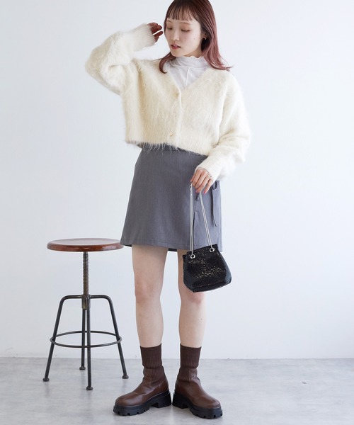 w closet(ダブルクローゼット)の「起毛ショート丈カーディガン(カーディガン/ボレロ・レディース・オフホワイト/ピンク/レッド/モカ/チャコールグレー・FREE)」の14枚目の写真