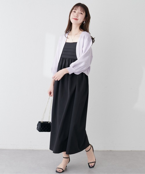 natural couture(ナチュラルクチュール)の「タックデザインキャミワンピース(ワンピース・レディース・ブラック/グレイッシュベージュ/ドット/チャコールグレー・MEDIUM/LARGE)」の6枚目の写真