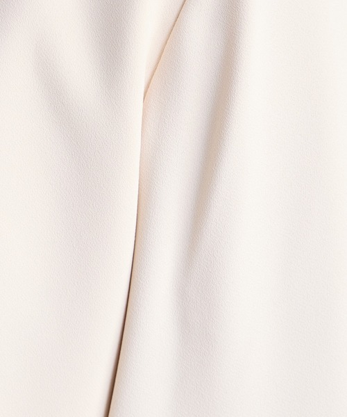 AIMER（エメ）の「袖ファスナーフレアスリーブジャケット（ノーカラージャケット・レディース・ベージュ/ブラック・MEDIUM）」の16枚目の写真