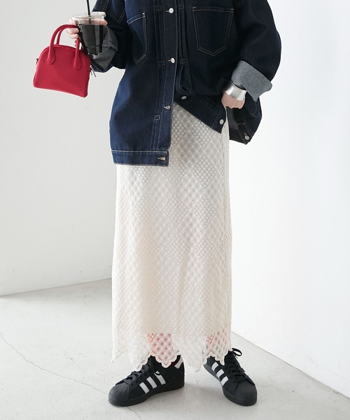 BONLECILL（ボンルシール）の「【セットアップ対応】シアー刺繍レーススカラップナロースカート（スカート・レディース・ブラック/アイボリー/オフホワイト・FREE）」の5枚目の写真