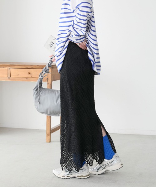 BONLECILL（ボンルシール）の「【セットアップ対応】シアー刺繍レーススカラップナロースカート（スカート・レディース・ブラック/アイボリー/オフホワイト・FREE）」の17枚目の写真