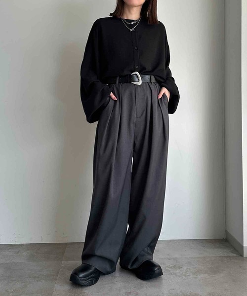 apres jour mignon(アプレジュールミニョン)の「袖ボリュームバンドカラーシャツ【ZOZOTOWN限定アイテム】(シャツ/ブラウス・レディース・ブラック/アイボリー/チャコールグレー/オフホワイト/ダークブルー/ピンク/グリーン/ブルー・フリー/X-LARGE)」の16枚目の写真
