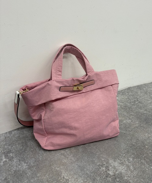 NICOLE white(ニコルホワイト)の「【新色追加/再入荷】2WAYトートBAG(トートバッグ・レディース・ブラック/カーキ/ブラウン/サックスブルー/ライム/ピンク・FREE)」の6枚目の写真