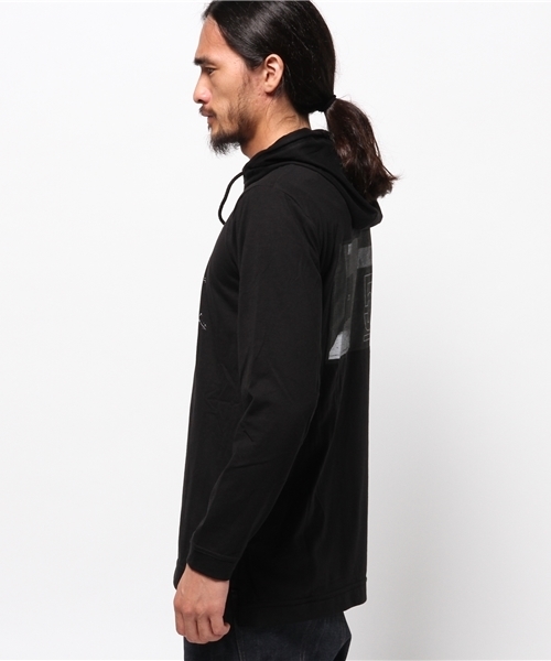 WEGO（ウィゴー）の「WEGO/サイドスリットロングTパーカー（パーカー・メンズ・ブラック/ホワイト・MEDIUM/LARGE）」の4枚目の写真