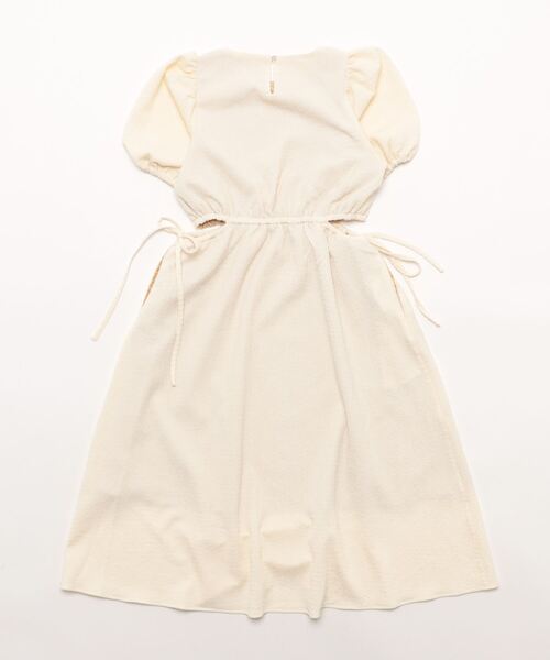 repipi armario(レピピ アルマリオ)の「サイドカットリボンワンピース(ワンピース・キッズ・パープル/ブラック/アイボリー・LARGE/SMALL/MEDIUM)」の19枚目の写真