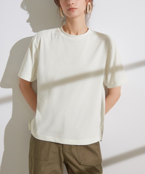 GUNZE（グンゼ）の「KIREILABO/キレイラボ 5分袖オーバーサイズTシャツ クイックドライ＆UVカット（Tシャツ/カットソー・レディース・ブラック/ピンク系その他/オフホワイト/ブラウン/モスグリーン/オリーブ・MEDIUM/LARGE/X-LARGE）」の2枚目の写真