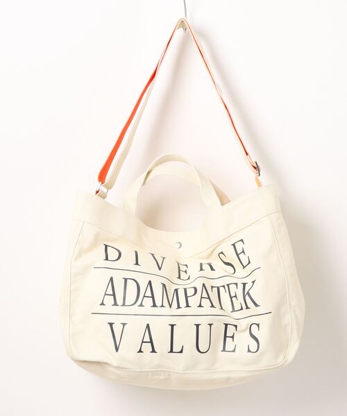 ADAM PATEK（アダムパテック）の「/ADAM PATEK/news paper bag/ニュースペーパーバッグ（ショルダーバッグ・メンズ・ブラック/ホワイト・FREE）」の2枚目の写真
