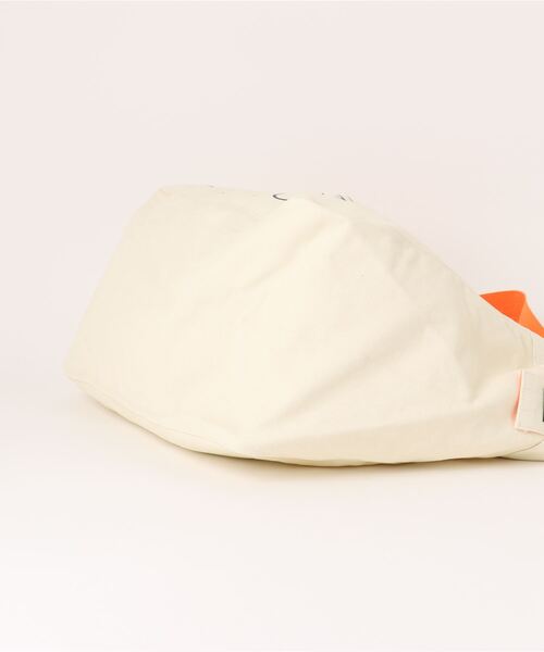 ADAM PATEK（アダムパテック）の「/ADAM PATEK/news paper bag/ニュースペーパーバッグ（ショルダーバッグ・メンズ・ブラック/ホワイト・FREE）」の4枚目の写真