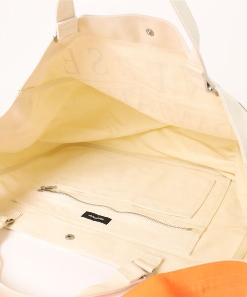 ADAM PATEK（アダムパテック）の「/ADAM PATEK/news paper bag/ニュースペーパーバッグ（ショルダーバッグ・メンズ・ブラック/ホワイト・FREE）」の5枚目の写真