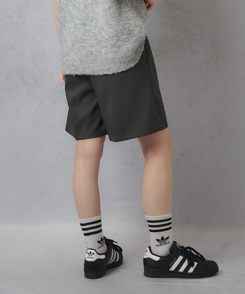 Lull（ルル）の「【Lull / ルル】セットアップ対応 / キレイめタックハーフパンツ（その他パンツ・レディース・ブラック/アイボリー・ONESIZE）」の8枚目の写真