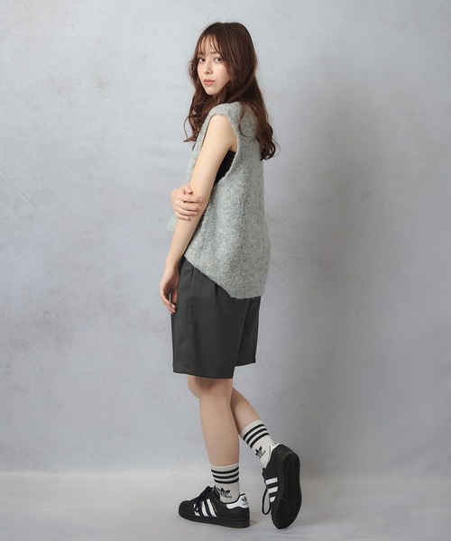 Lull（ルル）の「【Lull / ルル】セットアップ対応 / キレイめタックハーフパンツ（その他パンツ・レディース・ブラック/アイボリー・ONESIZE）」の13枚目の写真