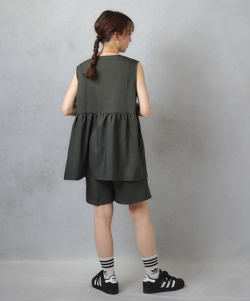 Lull（ルル）の「【Lull / ルル】セットアップ対応 / キレイめタックハーフパンツ（その他パンツ・レディース・ブラック/アイボリー・ONESIZE）」の16枚目の写真