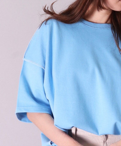 BAYBLO(ベイブロ)の「(BB)【ユニセックス】カラーステッチ オーバーサイズ Tシャツ(Tシャツ/カットソー・メンズ・ライトイエロー/ホワイト系/サックスブルー/エメラルドブルー/ライトピンク・FREE)」の1枚目の写真