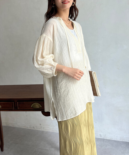 Chez toi（シェトワ）の「袖ボリュームシアースキッパーブラウス（シャツ/ブラウス・レディース・アイボリー/ゴールド/ピンク・FREE）」の8枚目の写真