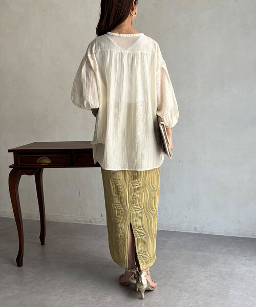 Chez toi（シェトワ）の「袖ボリュームシアースキッパーブラウス（シャツ/ブラウス・レディース・アイボリー/ゴールド/ピンク・FREE）」の14枚目の写真