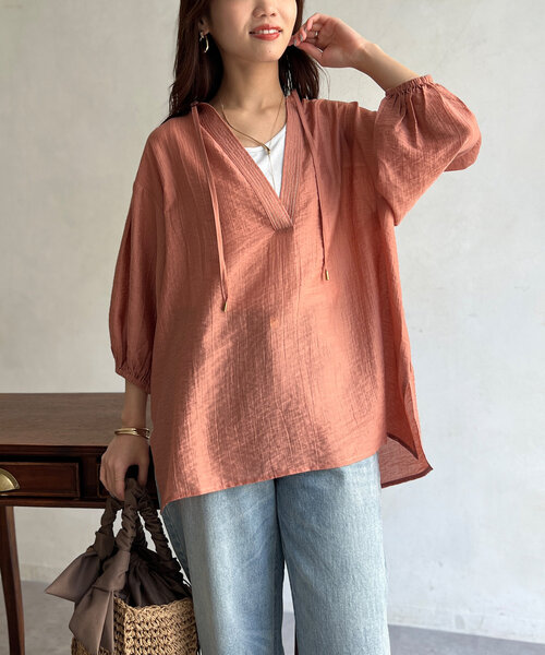 Chez toi（シェトワ）の「袖ボリュームシアースキッパーブラウス（シャツ/ブラウス・レディース・アイボリー/ゴールド/ピンク・FREE）」の15枚目の写真