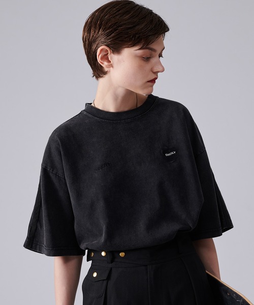 ONCILY（オンシェリー）の「SIDE LINE TRUCK LOGO T-SHIRT