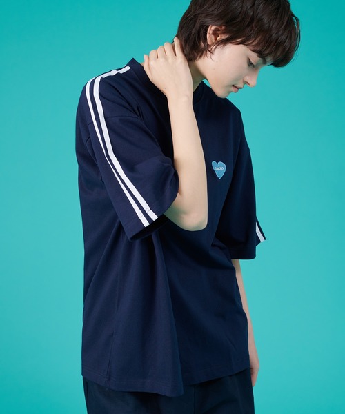 ONCILY（オンシェリー）の「SIDE LINE TRUCK LOGO T-SHIRT / サイドライントラックロゴTシャツ（Tシャツ/カットソー・メンズ・オフホワイト/レッド/ネイビー/グレー/ブルー・SMALL/MEDIUM/LARGE）」の10枚目の写真