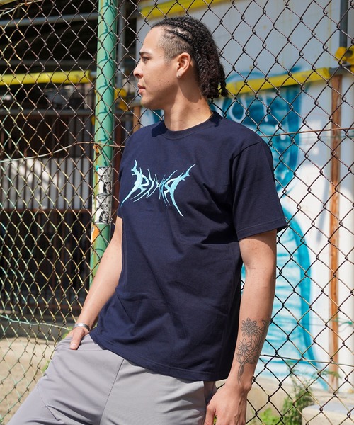 【RIPPER】センタースクリプト Tシャツ / Center Script T-Shirt（Tシャツ/カットソー）｜RIPPER（リッパー） mdprevattcaulkingandwaterproofing.com