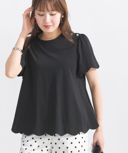 PICCIN PERLA（ピッチンペルラ）の「肩パール裾スカラップカットソー（Tシャツ/カットソー・レディース・オフホワイト/ブラック・M）」の2枚目の写真