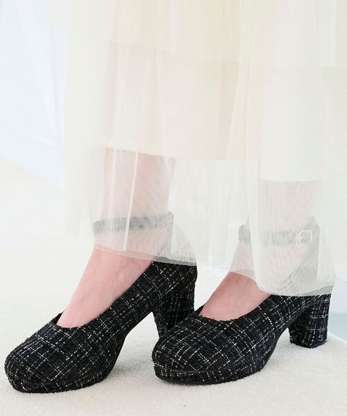 MAJESTIC LEGON（マジェスティックレゴン）の「ふかふかクッションパンプス（パンプス・レディース・グレイッシュベージュ/ブラック/ブラック系その他2/ブラック系その他/ネイビー/アイボリー/ホワイト系その他2/ブラック系その他3・SMALL/MEDIUM/LARGE/X-LARGE/XXL）」の12枚目の写真