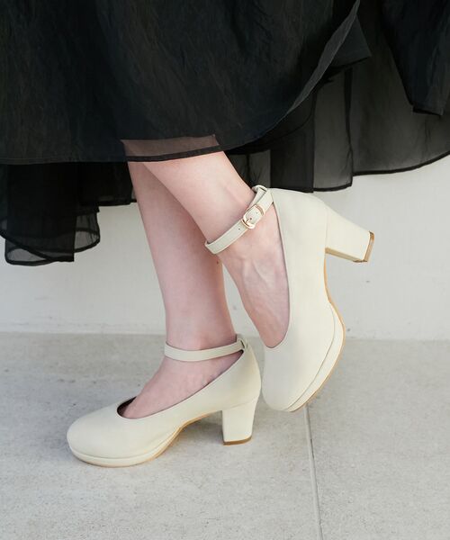 MAJESTIC LEGON（マジェスティックレゴン）の「ふかふかクッションパンプス（パンプス・レディース・グレイッシュベージュ/ブラック/ブラック系その他2/ブラック系その他/ネイビー/アイボリー/ホワイト系その他2/ブラック系その他3・SMALL/MEDIUM/LARGE/X-LARGE/XXL）」の21枚目の写真